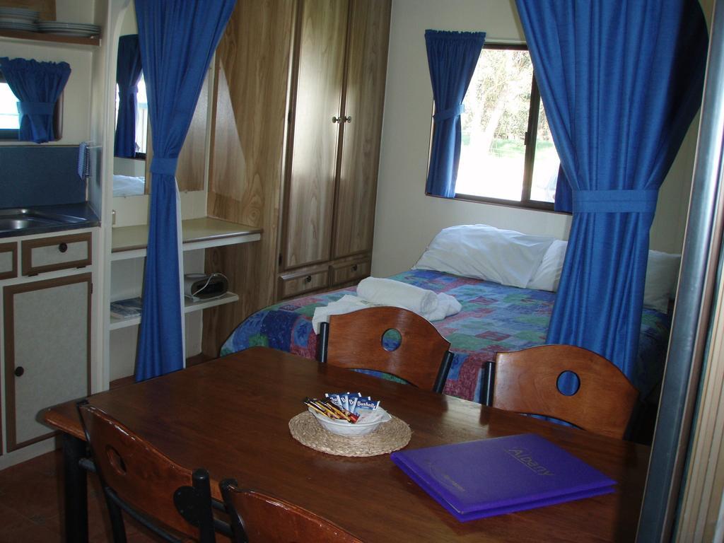 Albany Holiday Park Екстер'єр фото